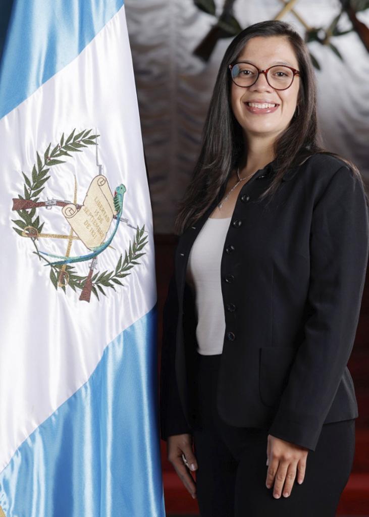 Claudia María Calderón Díaz