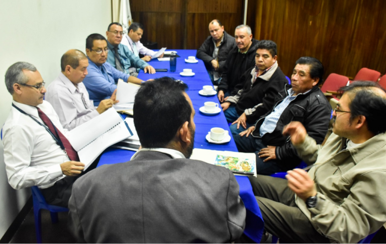 REUNIÓN CON INTEGRANTES DEL COCODE DEL SECTOR FINAL DE LA ZONA DOS, DEL MUNICIPIO DE SANTA CRUZ DEL QUICHÉ, DEPARTAMENTO DE QUICHÉ.