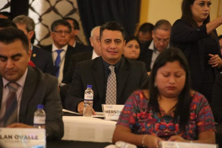 REUNION DE CONADUR, GUATEMALA