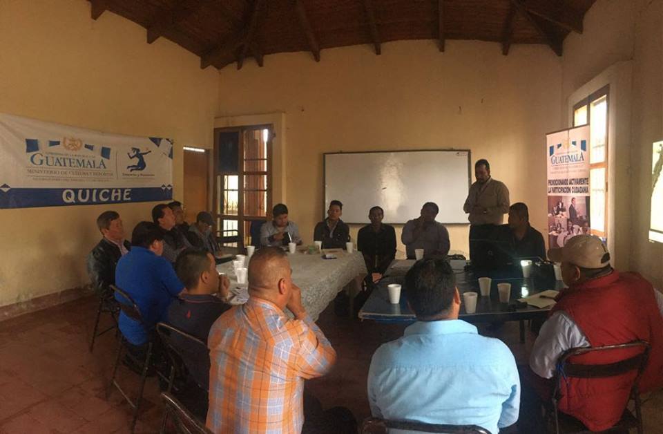 REUNIÓN DE TRABAJO CON ALCALDES MUNICIPALES DEL DEPARTAMENTO DEL QUICHÉ.